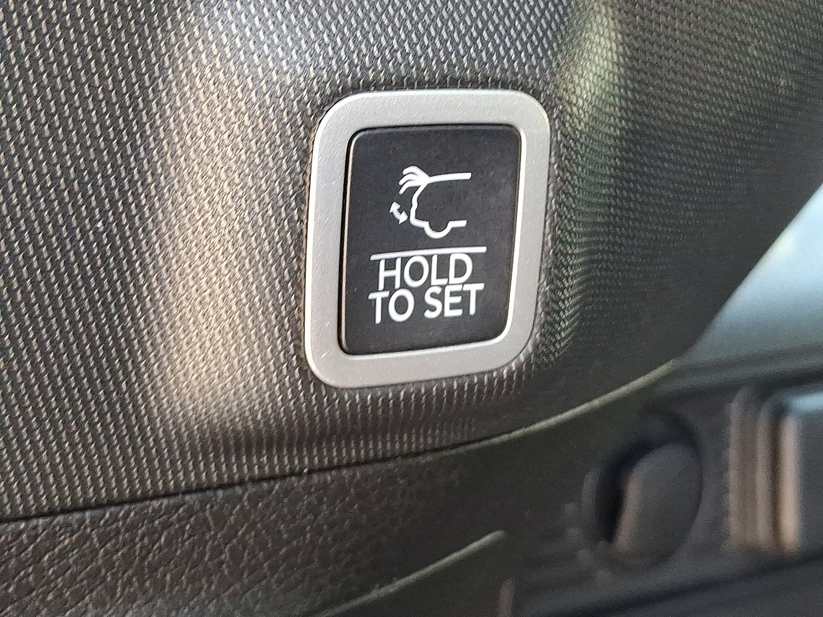 Used 2023 Jeep Grand Cherokee Summit AWD/4WD image 28