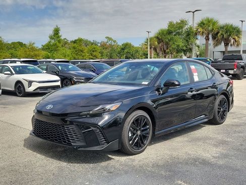 New 2026 Toyota Camry SE w/ Convenience Package FWD image 31