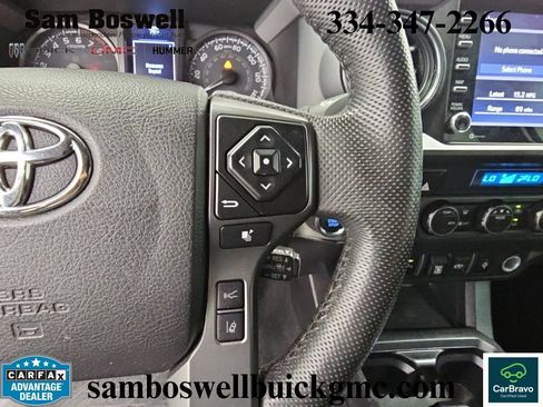 Used 2021 Toyota Tacoma TRD Off-Road w/ Technology Package AWD/4WD image 23