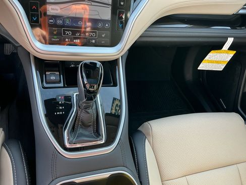 Used 2025 Subaru Outback Limited w/ Popular Package #2 image 18