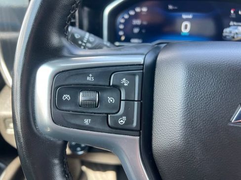 Used 2023 Chevrolet Silverado 1500 LT AWD/4WD image 23