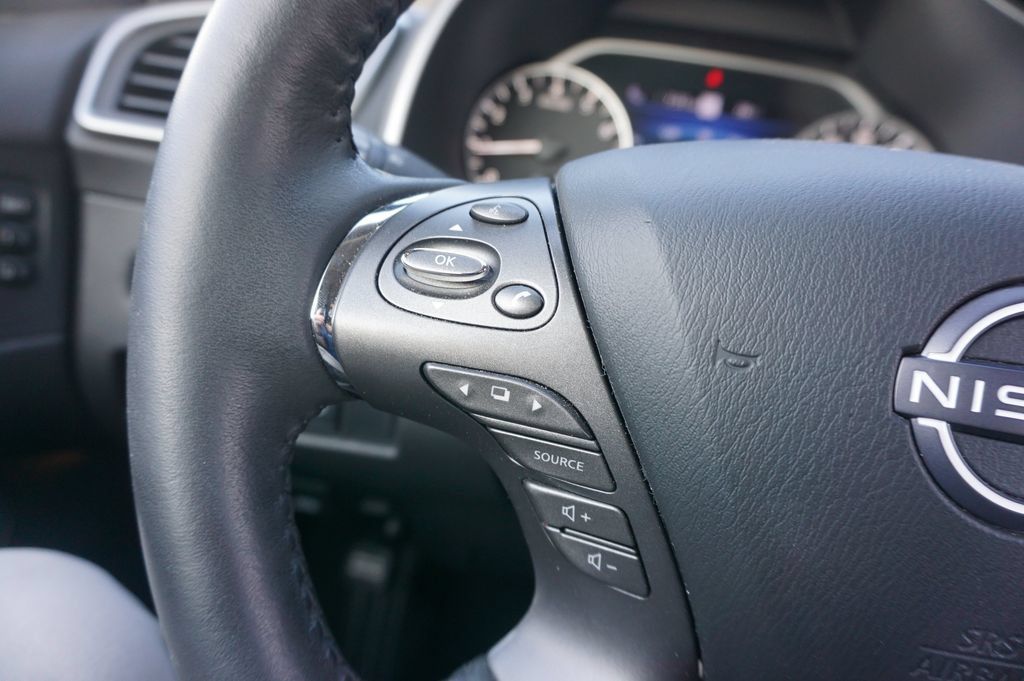 Used 2024 Nissan Murano Platinum w/ Cargo Package FWD image 8