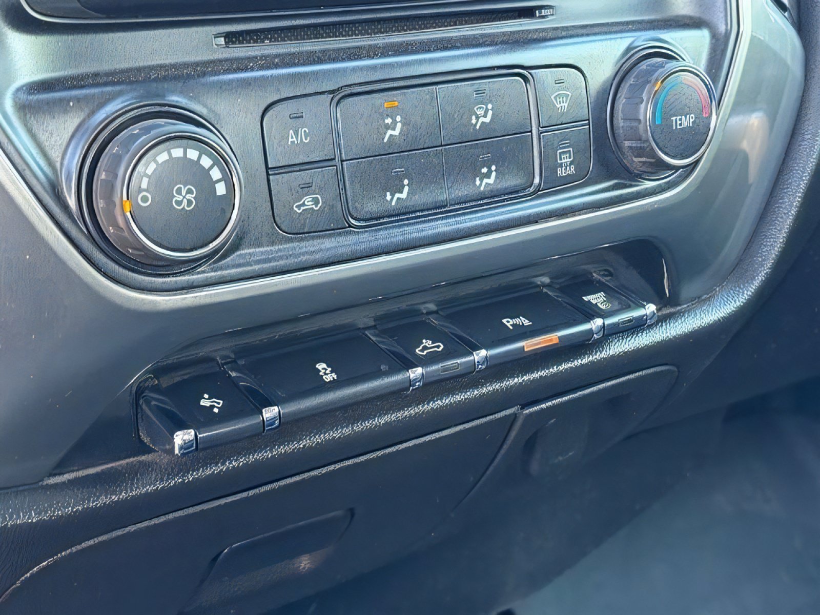 Used 2019 Chevrolet Silverado 2500 LT w/ LT Plus Package RWD image 26