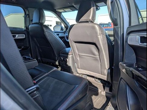 Used 2023 Ford Explorer ST-Line image 24