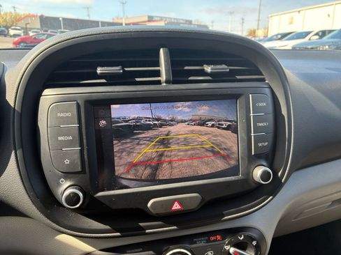 Used 2025 Kia Soul LX w/ LX Technology Package image 20