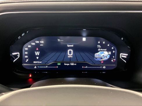 Used 2022 GMC Yukon XL Denali AWD/4WD image 25