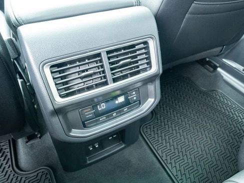 New 2026 Volkswagen Atlas SE FWD image 35