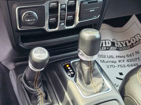 Used 2022 Jeep Gladiator Overland AWD/4WD image 26