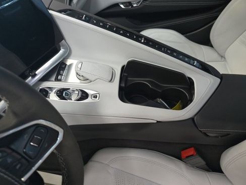 Used 2022 Chevrolet Corvette Stingray Premium Cpe w/ Z51 Performance Package image 19