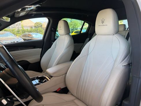 Certified 2023 Maserati Grecale Folgore AWD/4WD image 16