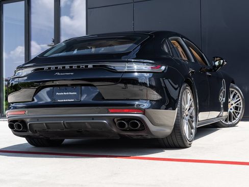 Certified 2023 Porsche Panamera 4 Platinum Edition AWD/4WD image 11