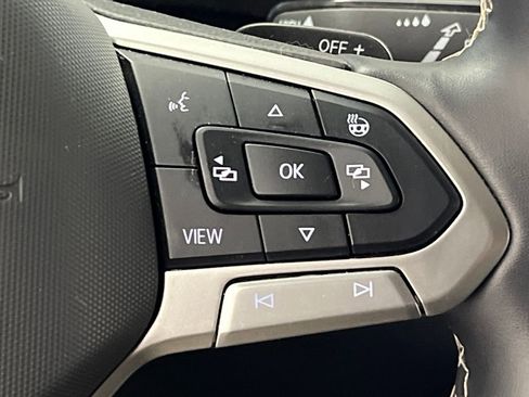 Used 2024 Volkswagen Atlas SE image 49