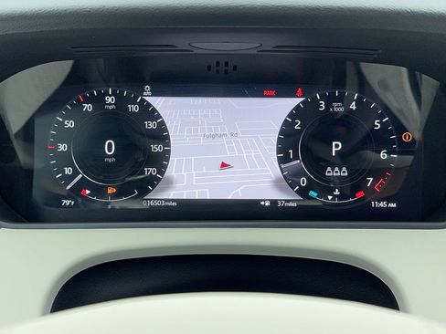 Used 2023 Land Rover Range Rover Velar R-Dynamic S image 24