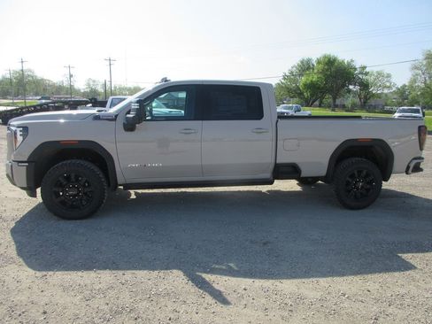 New 2026 GMC Sierra 3500 AT4 w/ AT4 Premium Plus Package AWD/4WD image 10