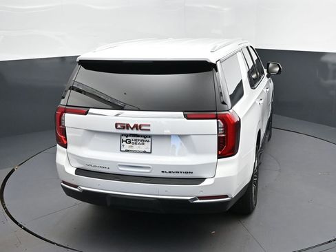 Used 2025 GMC Yukon Elevation w/ LPO, Elevation Black Package AWD/4WD image 36