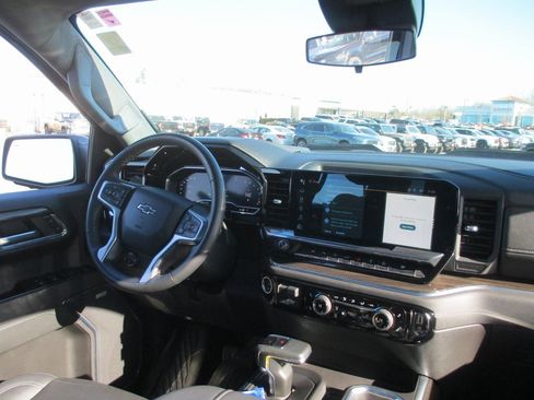 Certified 2023 Chevrolet Silverado 1500 LT Trail Boss w/ LT Trail Boss Premium Package image 26