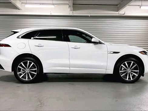 Certified 2025 Jaguar F-PACE R-Dynamic S image 14