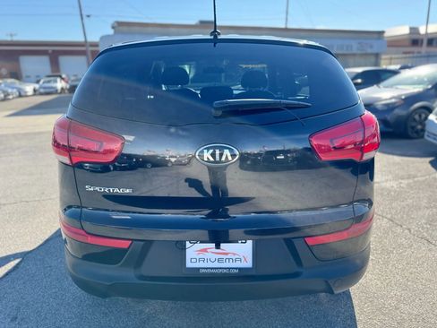 Used 2016 Kia Sportage LX image 4