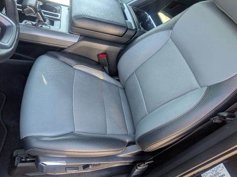 Used 2023 Ford F150 Lightning Lariat w/ Equipment Group 511A High image 8