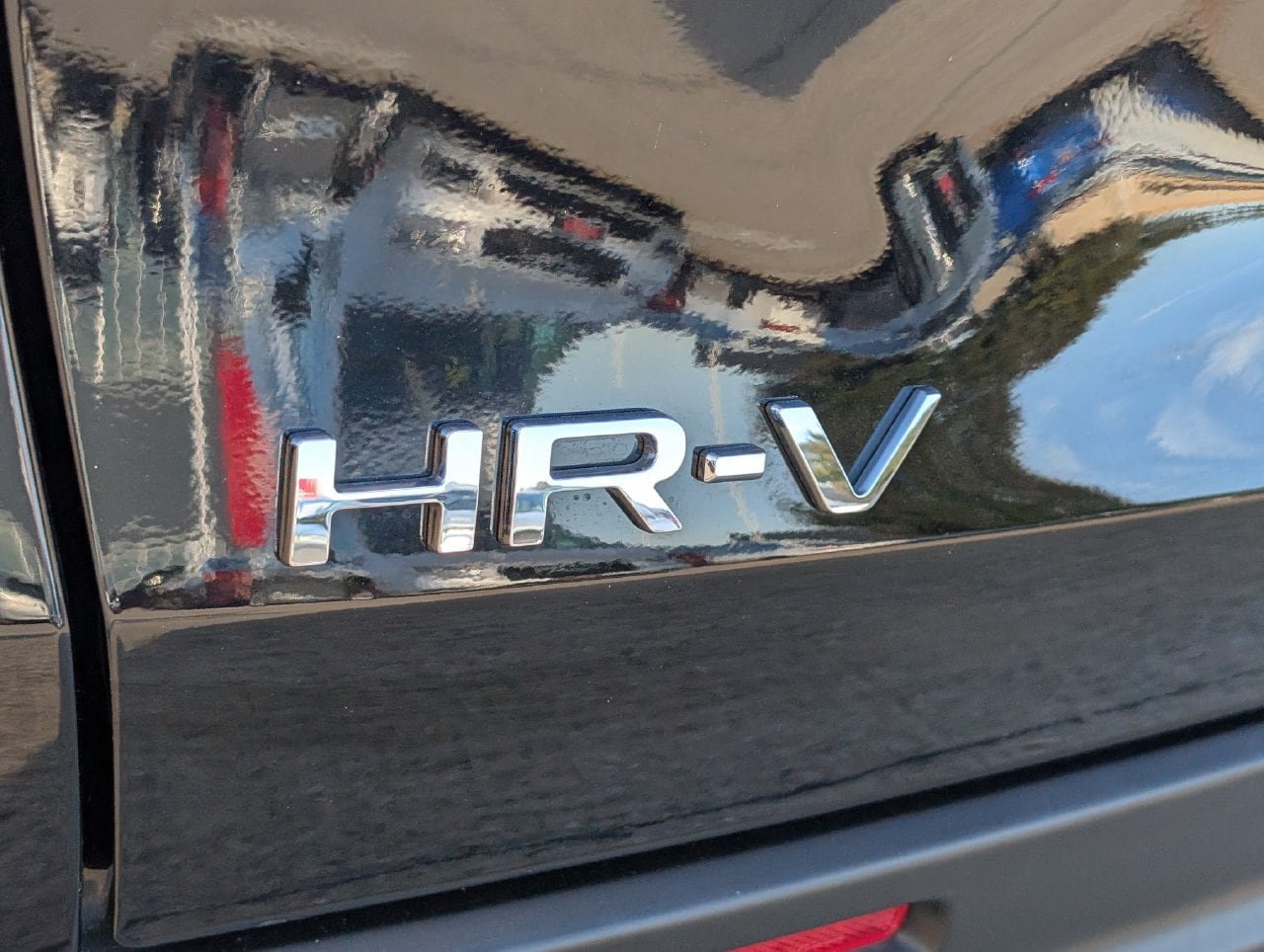 Used 2026 Honda HR-V LX image 8