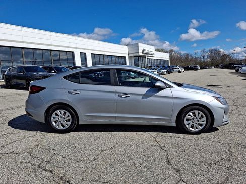 Used 2020 Hyundai Elantra SE w/ Cargo Package (C1) image 7