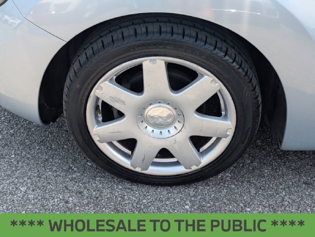 Used 2009 Volkswagen Beetle S FWD image 11