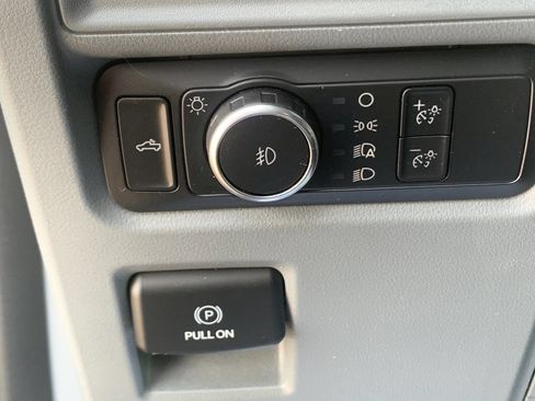Used 2022 Ford F150 XLT AWD/4WD image 32