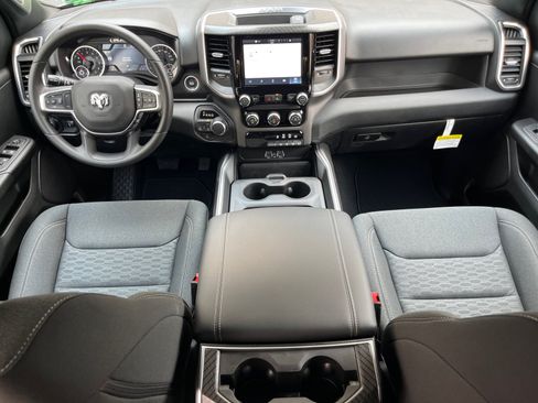 New 2026 RAM 1500 Express AWD/4WD image 22