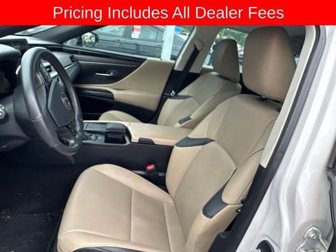 Used 2019 Lexus ES 350 w/ Accessory Package 2 FWD image 12