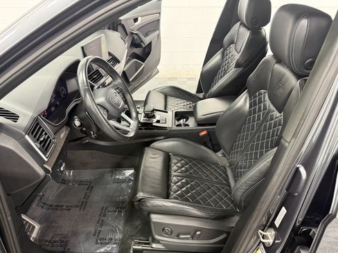 Used 2023 Audi SQ5 Premium Plus w/ Premium Plus Package AWD/4WD image 17