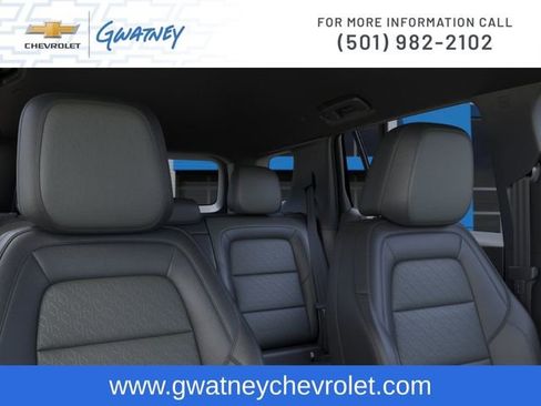 New 2026 Chevrolet Equinox LT w/ Convenience Package II FWD image 24