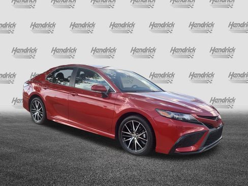 Used 2023 Toyota Camry SE w/ Convenience Package FWD image 2