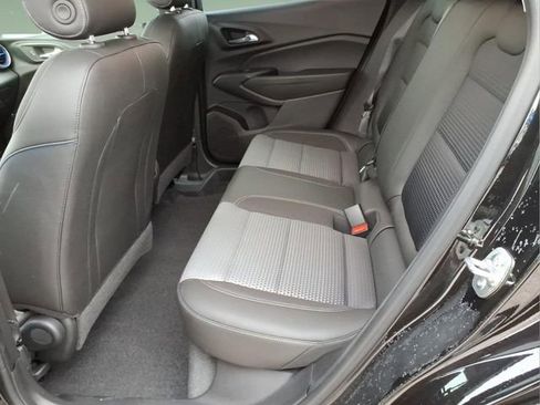 Used 2025 Chevrolet Trax LT w/ Driver Confidence Package image 12