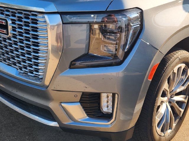 Used 2023 GMC Yukon Denali AWD/4WD image 7