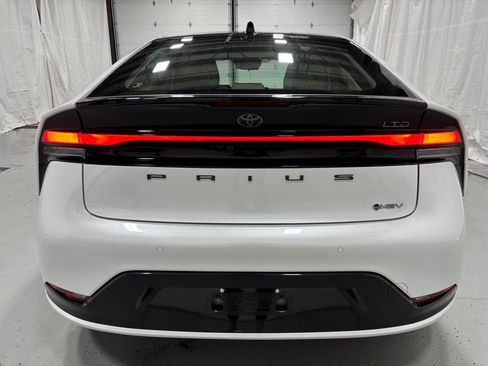 Used 2024 Toyota Prius Limited w/ Limited Premium Package FWD image 6