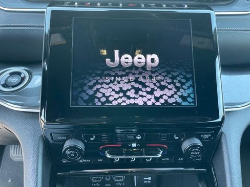 Certified 2023 Jeep Grand Cherokee L Laredo AWD/4WD image 50