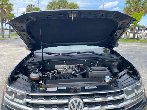 Used 2018 Volkswagen Atlas SEL FWD image 11