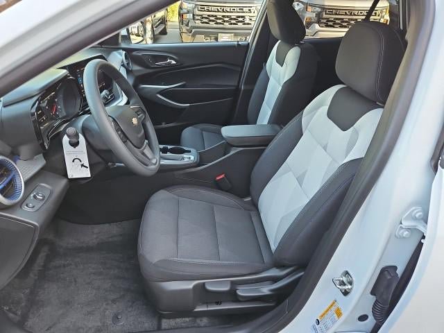 New 2026 Chevrolet Trax LS w/ LS Convenience Package FWD image 18