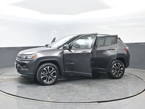 Used 2023 Jeep Compass Limited AWD/4WD image 28