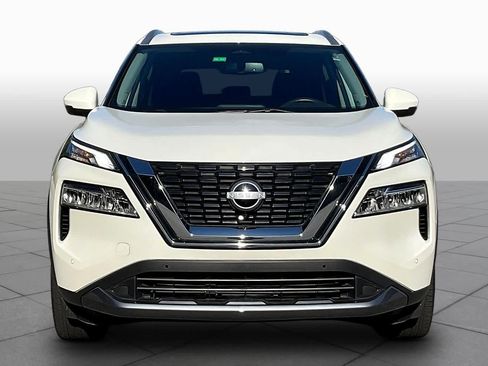 Used 2023 Nissan Rogue SL w/ SL Premium Package FWD image 4