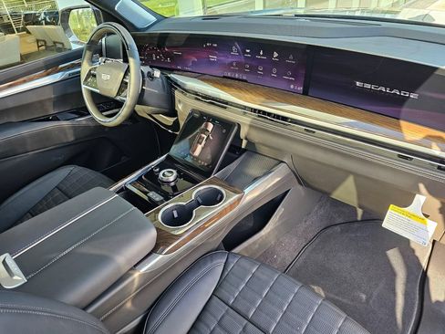 New 2026 Cadillac Escalade Platinum Sport AWD/4WD image 10