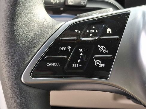 Used 2026 Mercedes-Benz GLA 250 4MATIC image 16