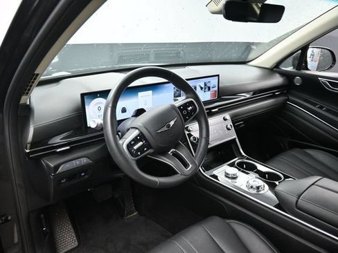 Used 2025 Genesis GV80 2.5T Standard AWD/4WD image 17