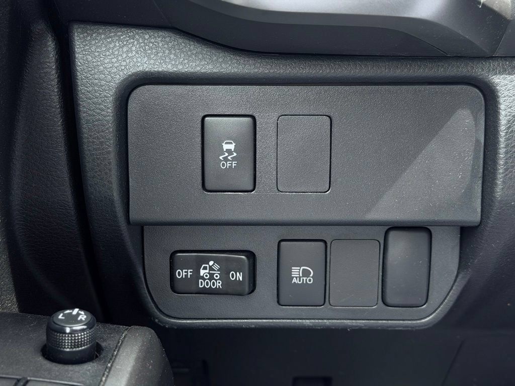 Used 2023 Toyota Tacoma SR5 w/ SX Package AWD/4WD image 31