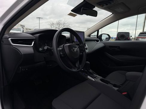 Used 2024 Toyota Corolla LE image 9