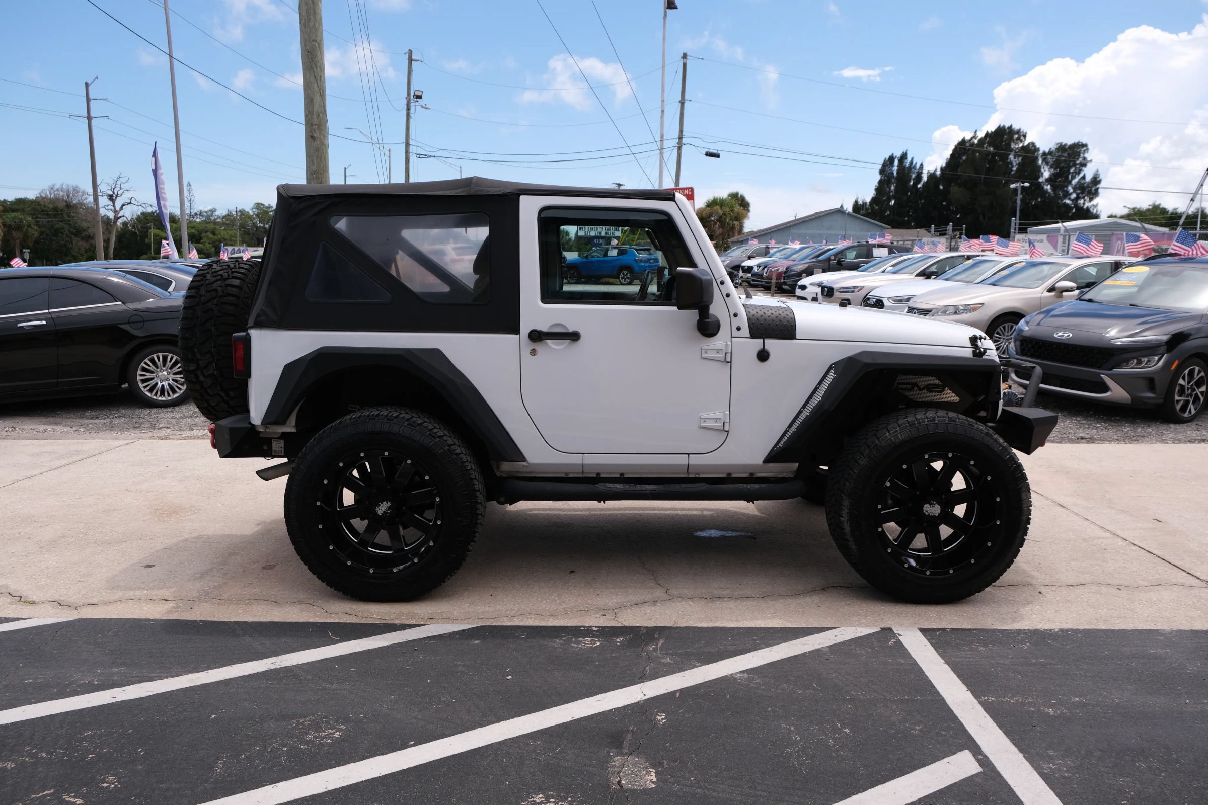 Used 2016 Jeep Wrangler Sport w/ Quick Order Package 24S AWD/4WD image 4