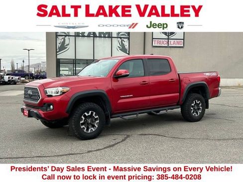 Used 2019 Toyota Tacoma TRD Off-Road image 1