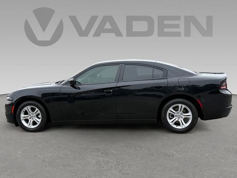 Used 2018 Dodge Charger SXT image 6