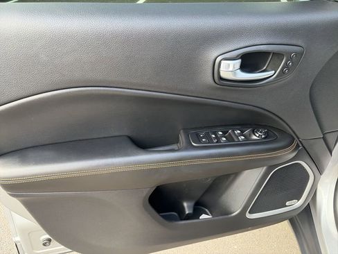 Used 2021 Jeep Compass Limited w/ Sun and Sound Group image 13