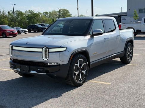 Used 2022 Rivian R1T Adventure image 1